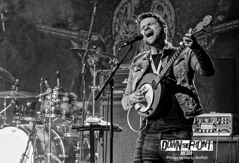 Pete With Kemper, on stage playing guitar and singing with Modeling Amp