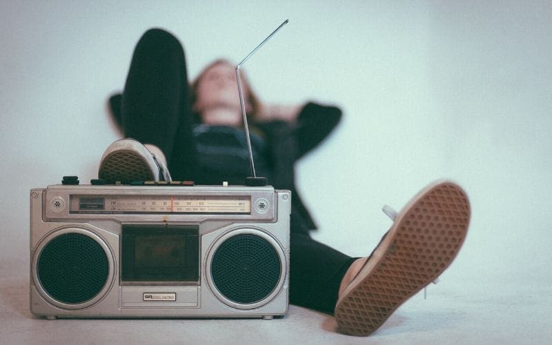 foot on Radio