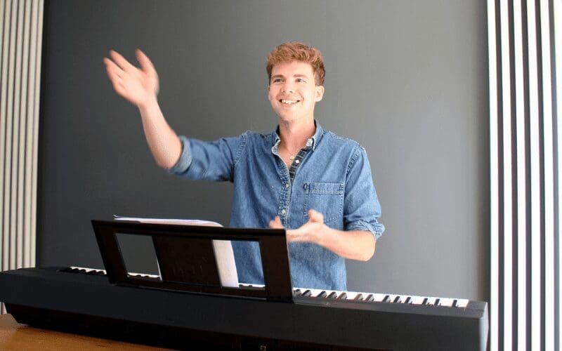 Guy Elliot Vocal Coach
