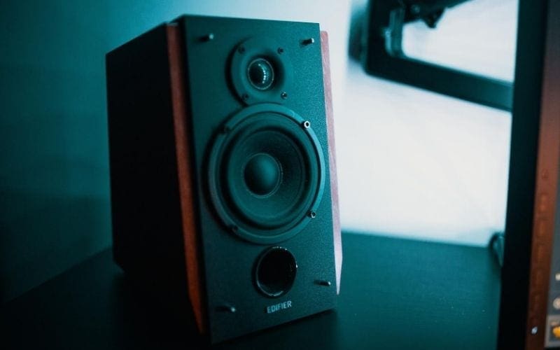 mastering sound speaker