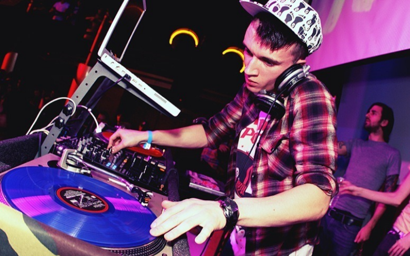 dj