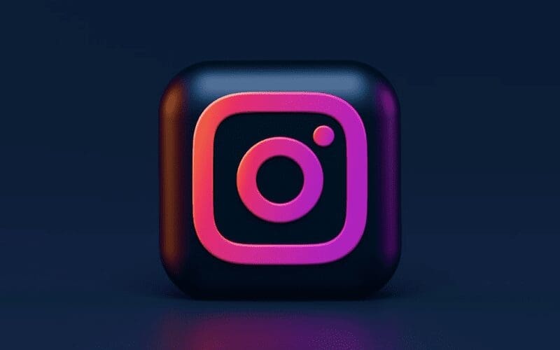 Dark themed Instagram logo.