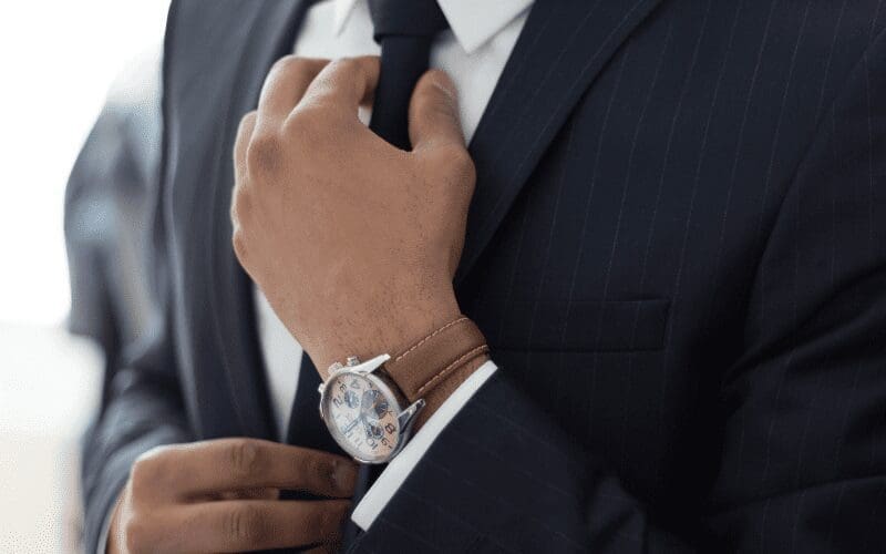 suit and tie 