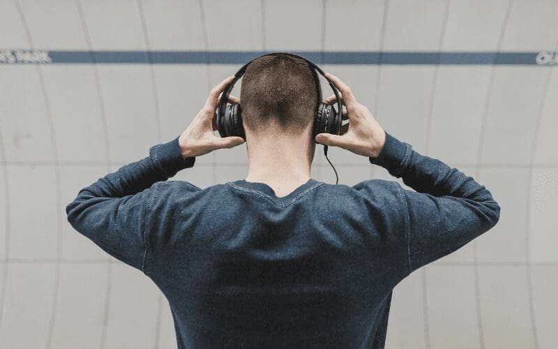 mastering engineer