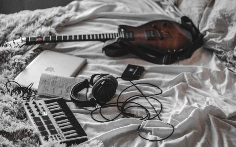 akai MPK25 MIDI controller