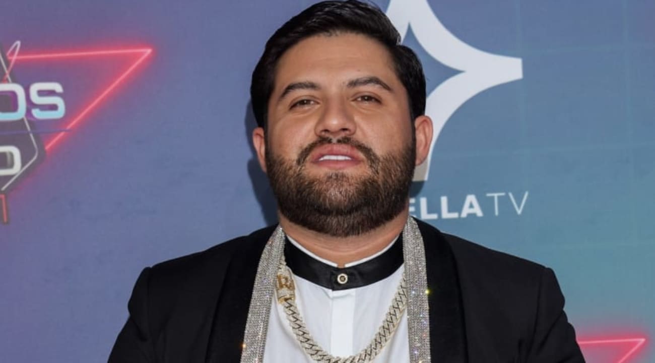 Luis R Conriquez