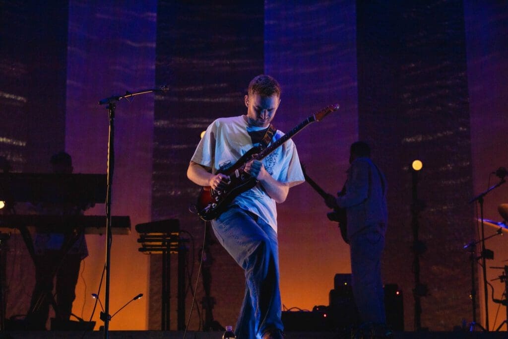 tom misch tour