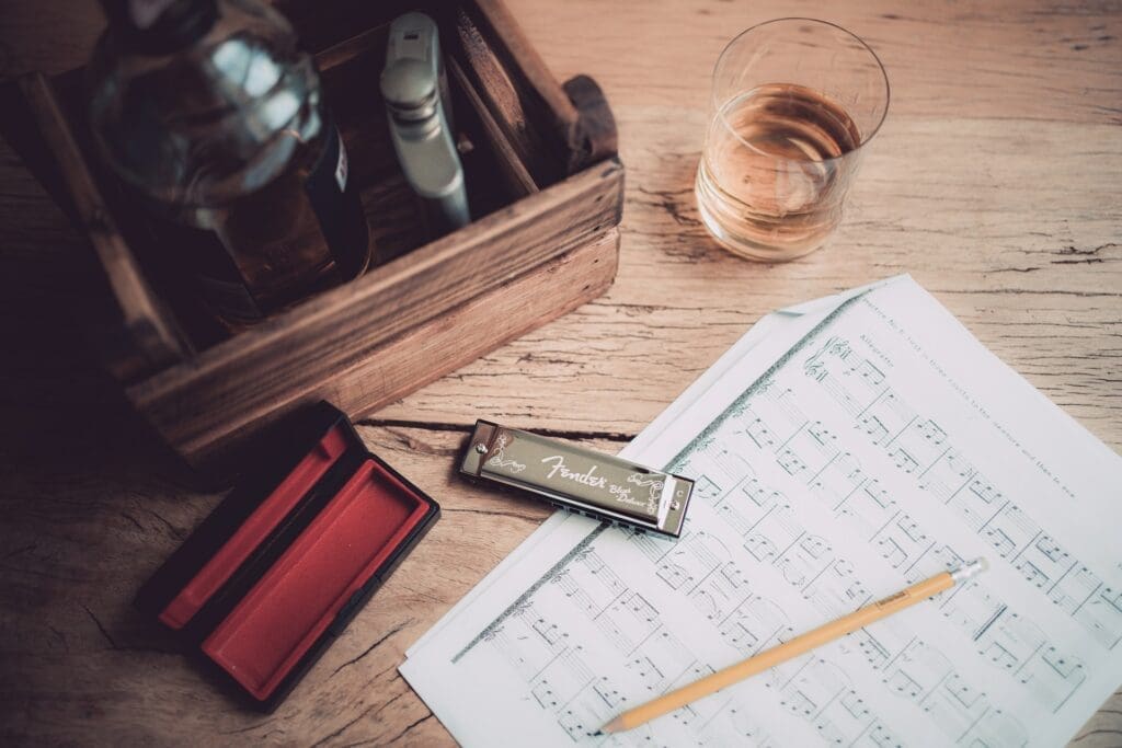 how to play harmonica
